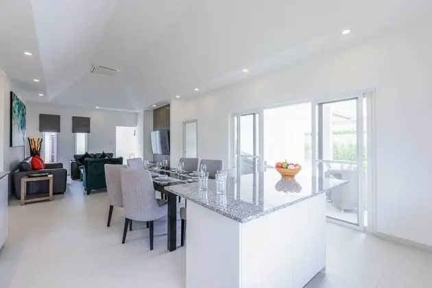 Deluxe Villa