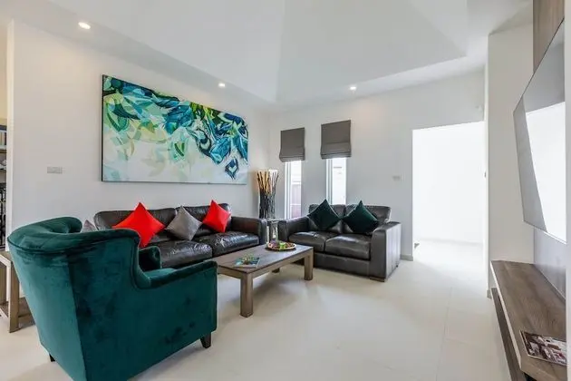 Deluxe Villa