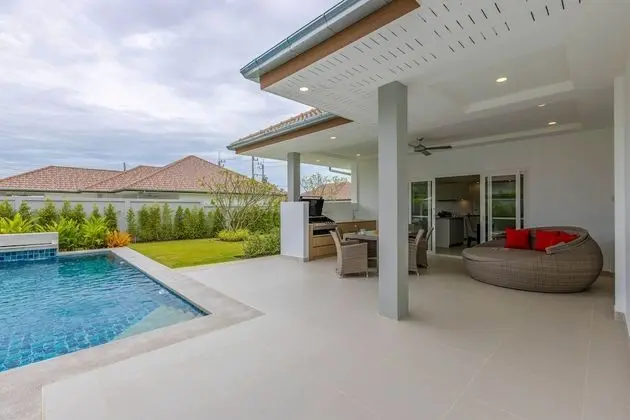 Deluxe Villa