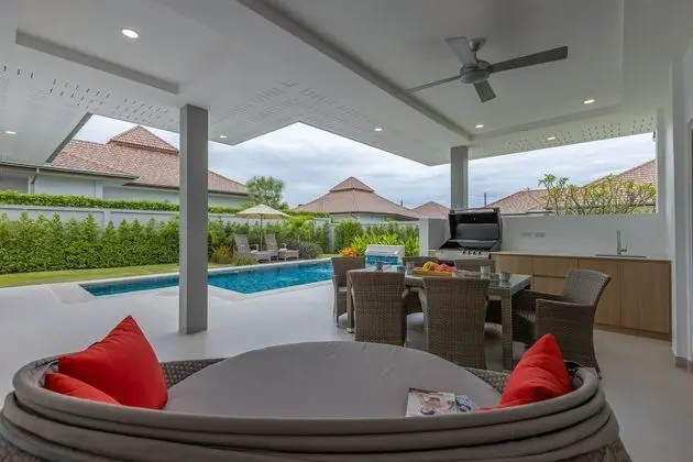 Deluxe Villa