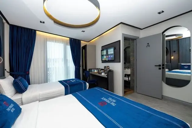 Deluxe Üç Kişilik Oda