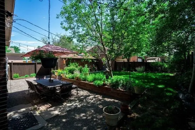 Ev, Birden Çok Yatak (Private Artsy Sanctuary with Outdoor )
