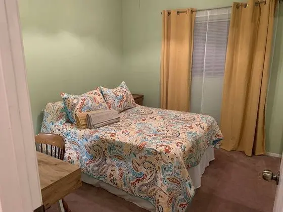 Comfort Tek Büyük Yataklı Oda