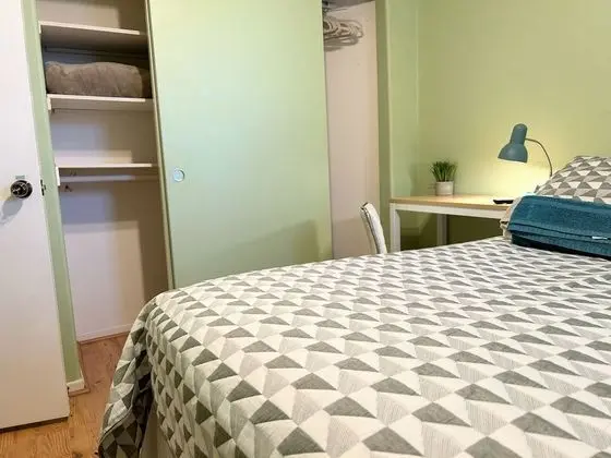 Exclusive Tek Büyük Yataklı Oda