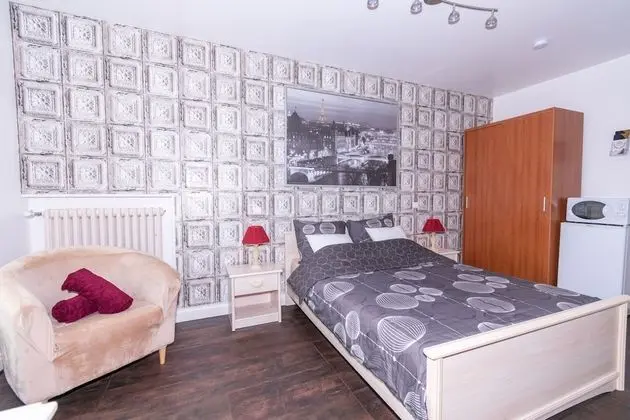 La Belle Epoque Room