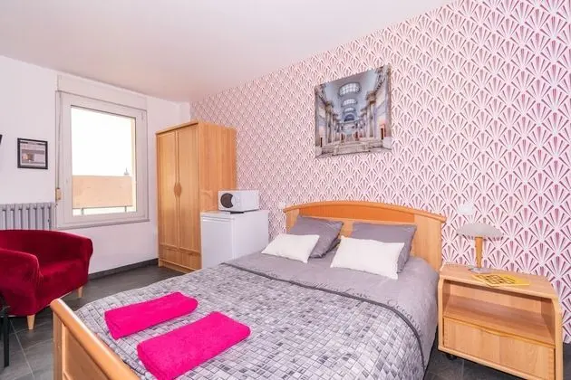 Stylish Classic Room
