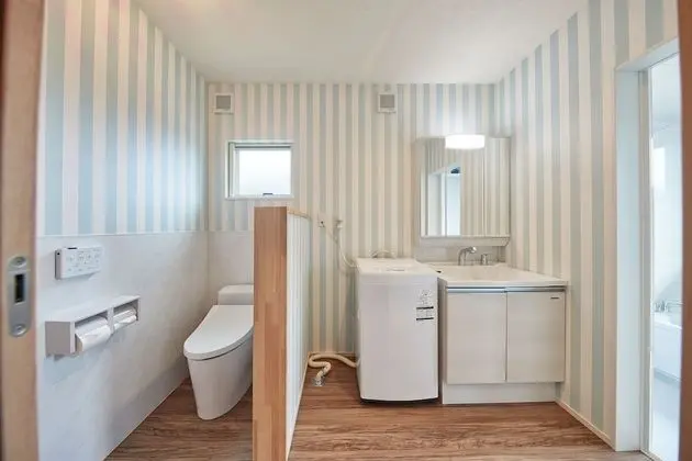 Villa (Private, 1-6 Guests)