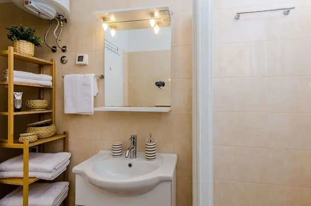 Apart Daire (2-Bedroom Apt with Garden and Terrace)