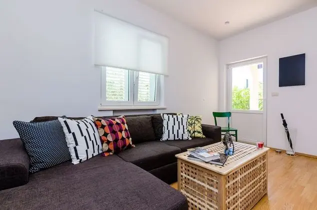 Apart Daire (2-Bedroom Apt with Garden and Terrace)