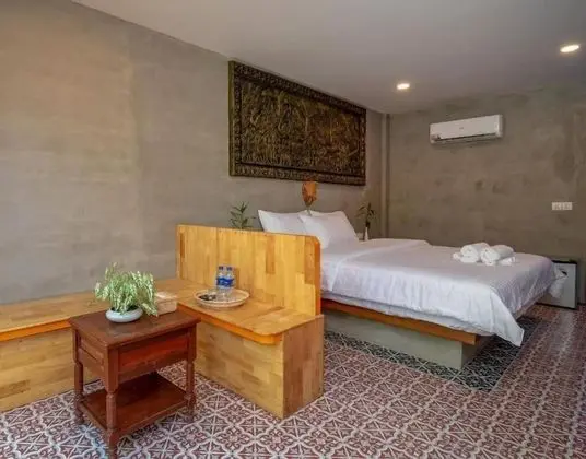 6 Bedrooms Private Villa
