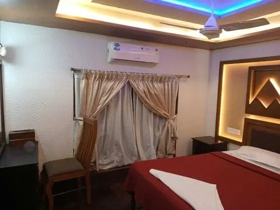 Deluxe Tek Büyük Yataklı Oda