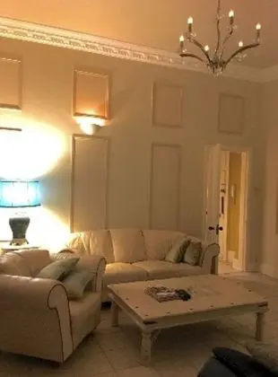Apart Daire, 1 En Büyük (King) Boy Yatak ve Çekyat