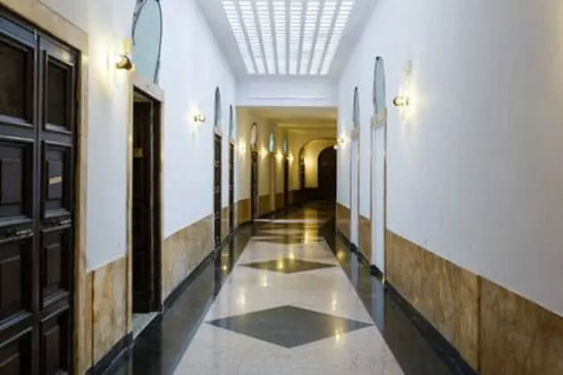 Süit, 1 Çift Kişilik Yatak ve Çekyat