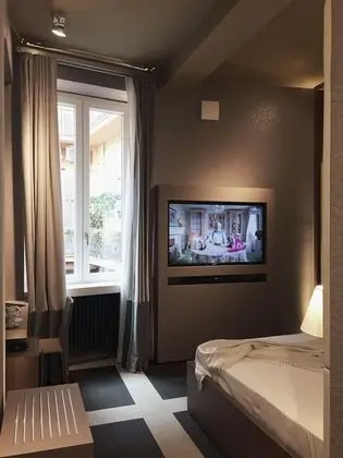 Süit (Queen - Via del Corso 504)