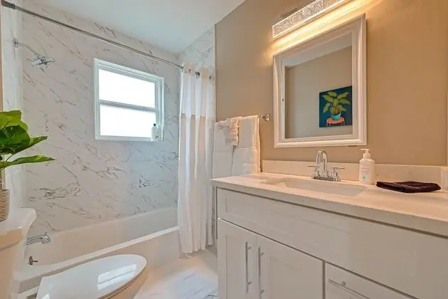 Ev, Birden Çok Yatak, Havuz Kullanımı, Havuz Manzaralı (Private Oasis)