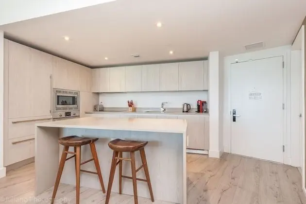 Luxury Daire, 1 En Büyük (King) Boy Yatak ve Çekyat, Mutfak, Okyanus Manzaralı