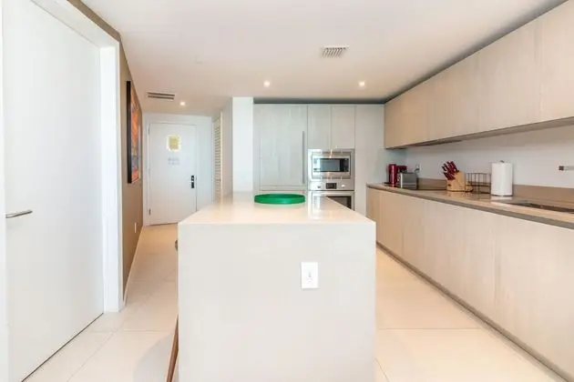 Luxury Daire, 1 En Büyük (King) Boy Yatak ve Çekyat, Mutfak, Okyanus Manzaralı