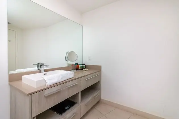 Luxury Daire, 1 En Büyük (King) Boy Yatak ve Çekyat, Mutfak, Okyanus Manzaralı