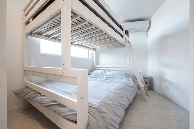 Ev (Private Vacation (Home))