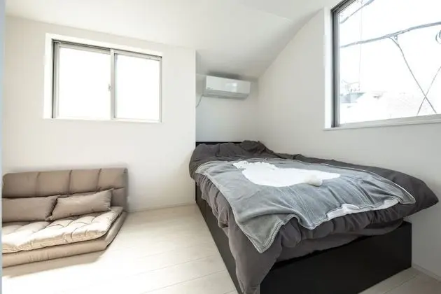 Ev (Private Vacation (Home))