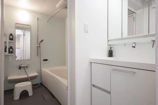 Ev (Private Vacation (Home))