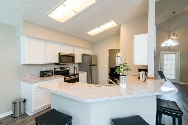 Ev (Private pool, close to  Disney!!!)