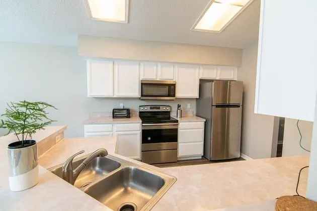 Ev (Private pool, close to  Disney!!!)