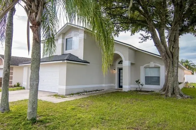 Ev (Private pool, close to  Disney!!!)