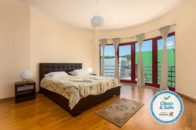 Villa, 4 Yatak Odası, Balkon