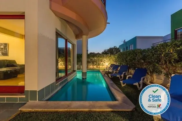 Villa, 4 Yatak Odası, Balkon