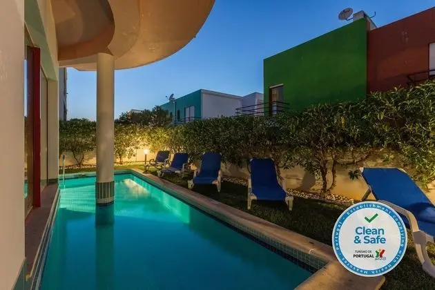 Villa, 4 Yatak Odası, Balkon