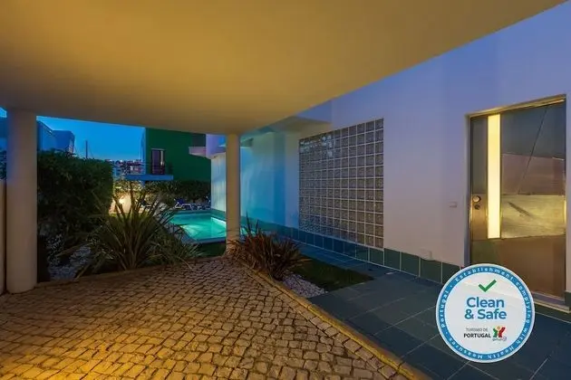 Villa, 4 Yatak Odası, Balkon