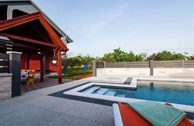 Villa, Sigara İçilebilir