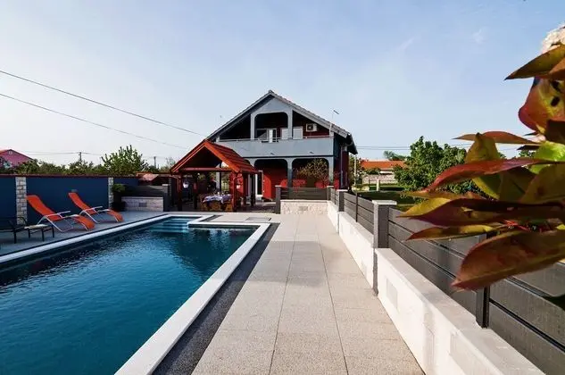 Villa, Sigara İçilebilir