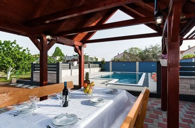 Villa, Sigara İçilebilir