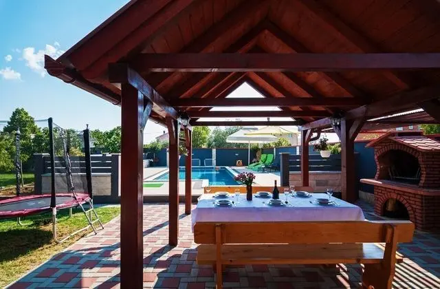 Villa, Sigara İçilebilir