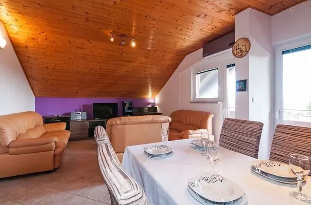 Villa, Sigara İçilebilir