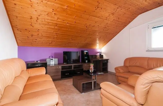 Villa, Sigara İçilebilir