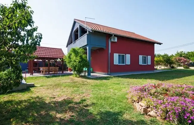 Villa, Sigara İçilebilir