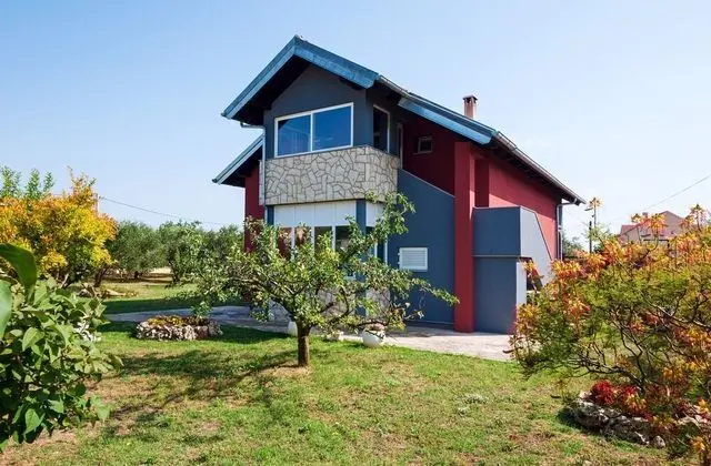 Villa, Sigara İçilebilir