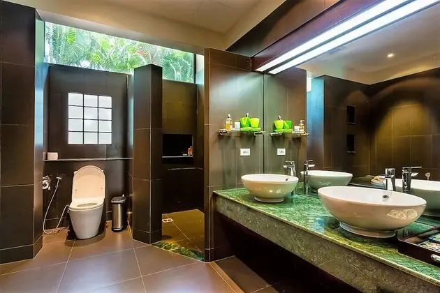 Luxury 4 Bedrooms Private Pool Villa, Garden View