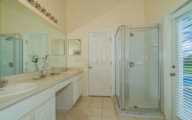 Villa (Private Pool with Spa and Conservatio)