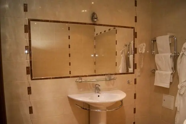 Luxury Tek Büyük veya İki Ayrı Yataklı Oda