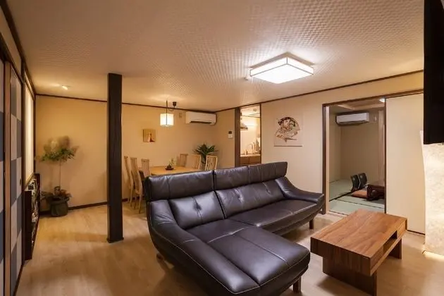 Family Ev, 3 Yatak Odası, Küvet, Bahçe Manzaralı
