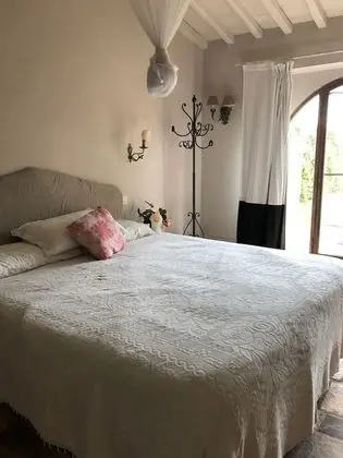 Romantic Ev, Birden Çok Yatak, Sigara İçilmez, Bahçe Manzaralı