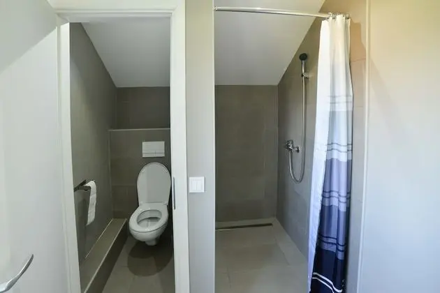 Ortak Ranzalı Oda, Karma Ranzalı Oda (1 Bed)
