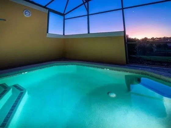 Ev (Private Screened Splash Pool Overlook)