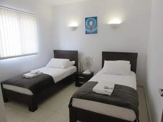 Basic Apart Daire, Bahçe Manzaralı