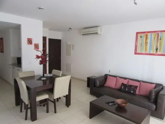 Basic Apart Daire, Bahçe Manzaralı