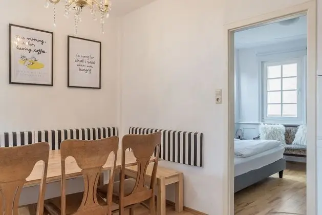 Tek Büyük Yataklı Oda, Ortak Banyo (Zimmer 3)